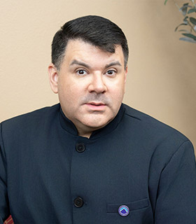 Photo of Dr. Steven Montemayor