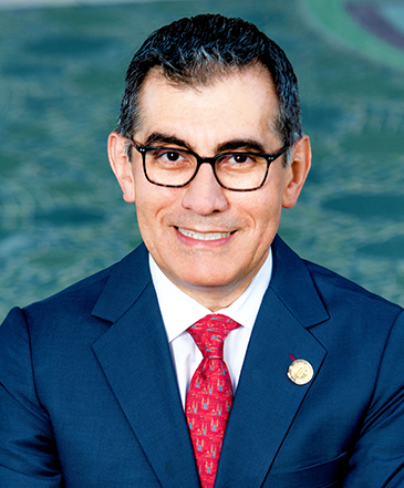 Dr. Flores Headshot