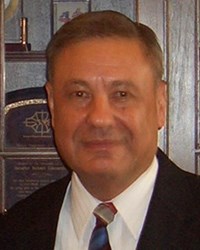 Vela, Dr. Arnoldo