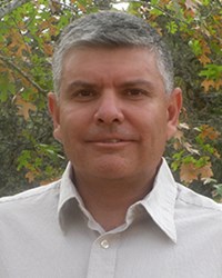 Gonzales, Dr. Roberto